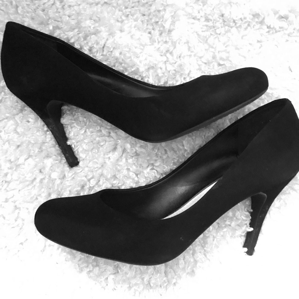 Women’s Black Heels